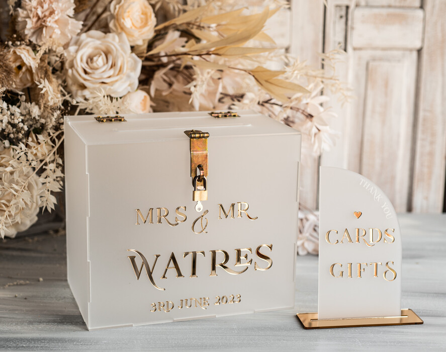 Pudełko na koperty  glamour satynowa kopertówka ze złotymi napisami, kopertówka z tabliczką, pudełko na koperty na weselu, kopertówka glamour, pudełko na kopety glamour2