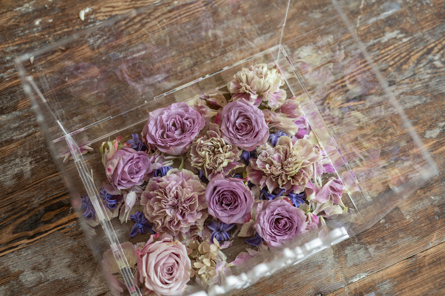 Pudełko na koperty  glamour przezroczysta ślubna skrzynka na koperty weselne  pudelko na kartki ślubne biale napisy1