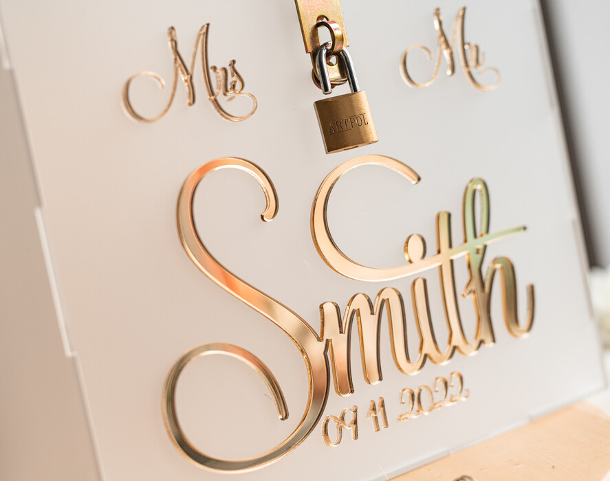 Pudełko na koperty  glamour elegancka satynowa kopertówka na koperty, pudełko na koperty mlecznej pleksy, pomysł na pudełko na koperty na weselu, akrylowe pudełko na koperty 4