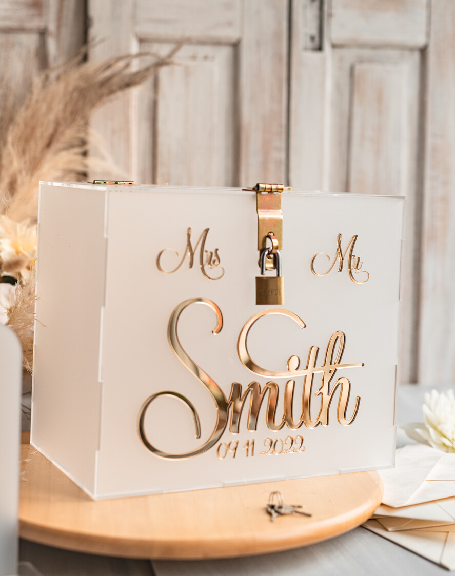 Pudełko na koperty  glamour elegancka satynowa kopertówka na koperty, pudełko na koperty mlecznej pleksy, pomysł na pudełko na koperty na weselu, akrylowe pudełko na koperty 0