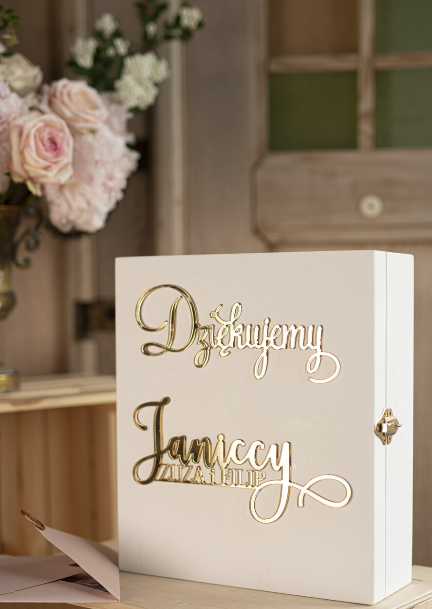 Pudełko na koperty  glamour oryginakna personalizowana skrzynka na koperty złote napisy 0