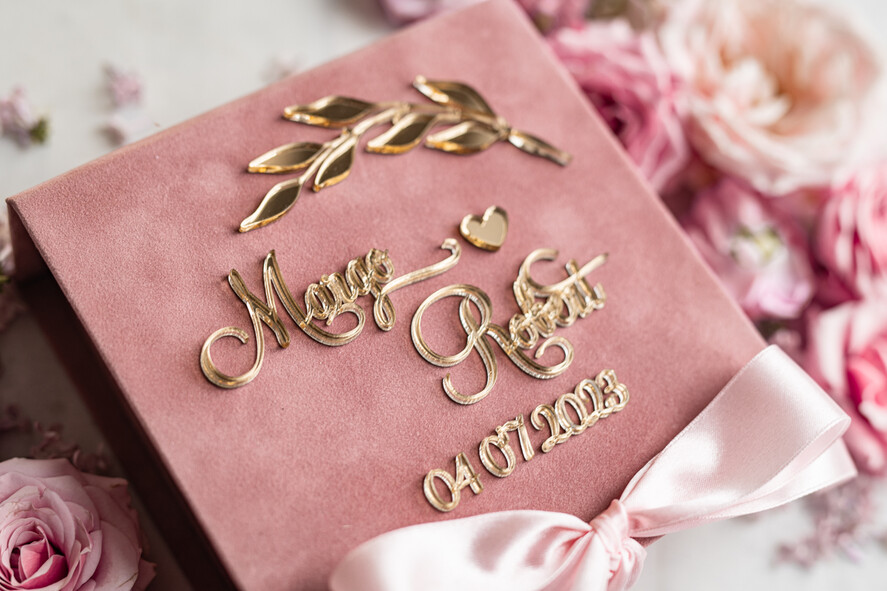 Pudełka Szkatułki na Obrączki glamour piękne welurowe pudełko na obrączki, personalizowane pudełko do podawania obrączek ślubnych, aksamitne pudełko na obrączki, welurowa szkatułka na obrączki7