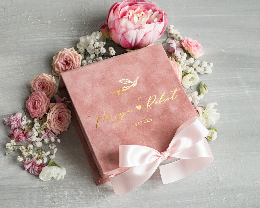 Pudełka Szkatułki na Obrączki glamour welurowe pudełeczko na obrączki, wasze imiona i data ślubu, ekskluzywne pudełko na obrączki, eleganckie welurowe pudelko na obraczki1
