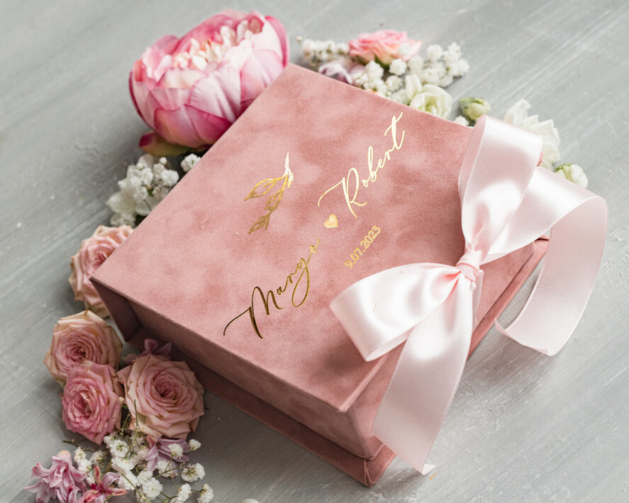 Pudełka Szkatułki na Obrączki glamour welurowe pudełeczko na obrączki, wasze imiona i data ślubu, ekskluzywne pudełko na obrączki, eleganckie welurowe pudelko na obraczki5