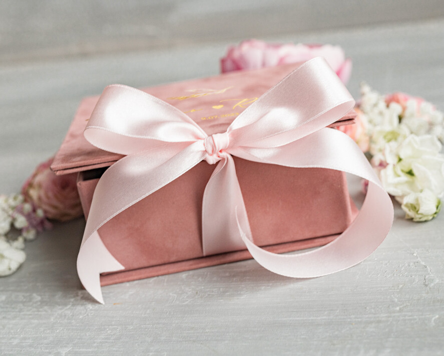 Pudełka Szkatułki na Obrączki glamour welurowe pudełeczko na obrączki, wasze imiona i data ślubu, ekskluzywne pudełko na obrączki, eleganckie welurowe pudelko na obraczki6