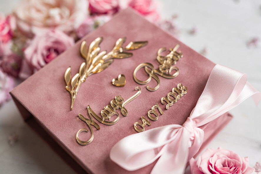 Pudełka Szkatułki na Obrączki glamour piękne welurowe pudełko na obrączki, personalizowane pudełko do podawania obrączek ślubnych, aksamitne pudełko na obrączki, welurowa szkatułka na obrączki9