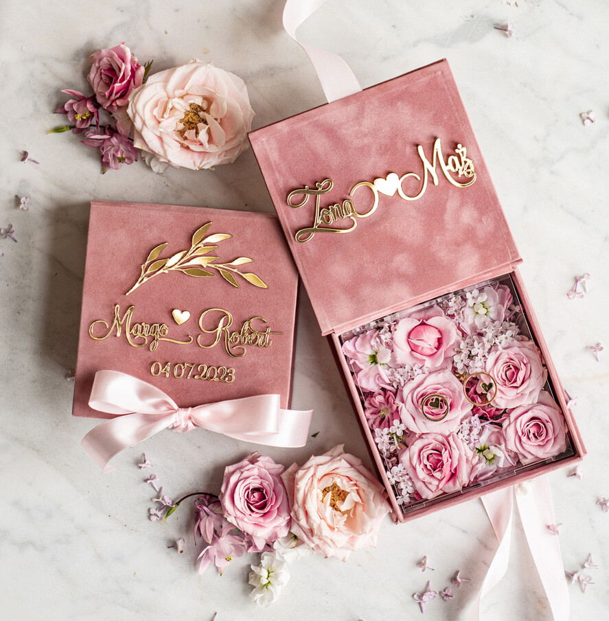 Pudełka Szkatułki na Obrączki glamour piękne welurowe pudełko na obrączki, personalizowane pudełko do podawania obrączek ślubnych, aksamitne pudełko na obrączki, welurowa szkatułka na obrączki1