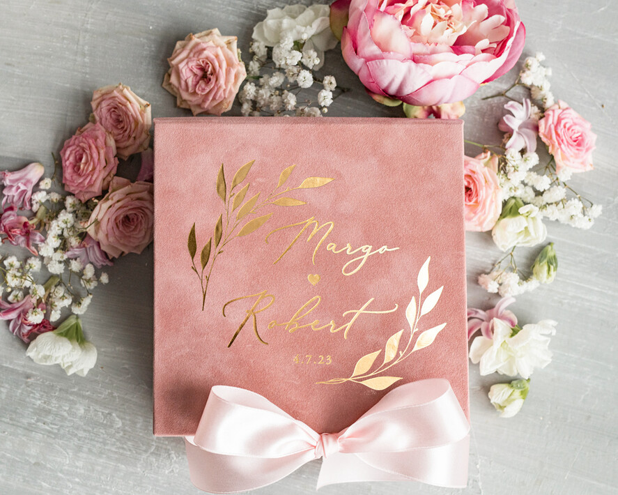 Pudełka Szkatułki na Obrączki glamour złote welurowe pudełeczko do podawania obrączek ślubnych wasze imiona i data, eleganckie ręcznie robione pudełko na obrączki, wesele glamour, welurowe pudelko 2