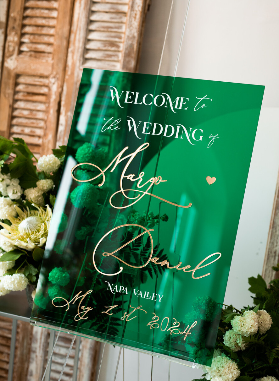 Plany stołów na pleksie - akryl Tablica powitalna slubna glamour, elegancka powitalna plansza ze złotymi literami, rama powitanie na weselu plansza powitalna na pleksie ze zlotymi literami9