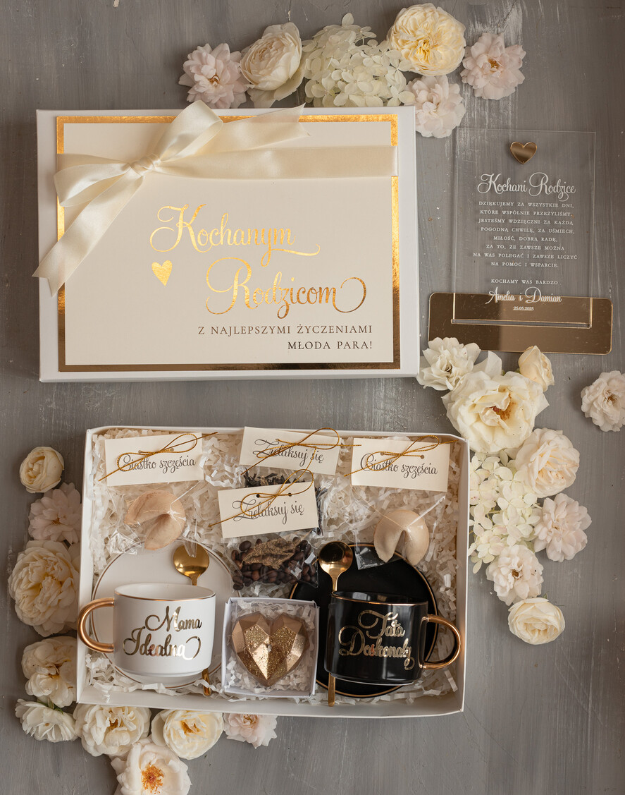 Prezenty, Podziękowania dla Rodziców zestawy prezentowe kubki filiżanki pomysł na prezent dla Rodziców na weselu, filiżanki biała i czarna dla Rodziców, prezent dla Rodziców od Młodej Pary, podziękowanie dla Rodziców 0