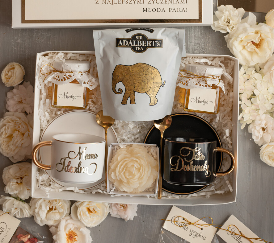 Prezenty, Podziękowania dla Rodziców zestawy prezentowe kubki filiżanki Pomysł na prezent ślubny dla rodziców, podziękowanie dla Rodziców kubek biały i czarny, prezent dla Rodziców na weselu, podziękowanie dla Rodziców od Młodej Pary1