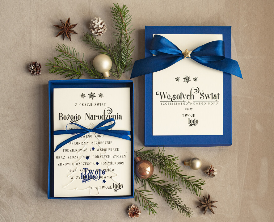 Kartki świąteczne z logo firmy kartka pudełko Biznesowe kartki świąteczne z logo w pudełku choinka bombką na choinkę- drewniane zawieszki na choinkę prezent dla klientów1