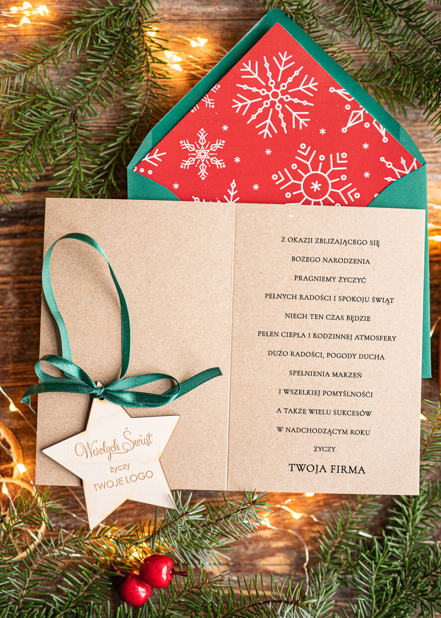 Kartki świąteczne z logo firmy z magnesem lub zawieszką na choinkę kartka świąteczna z waszym logo kartka z drewniana bombką na choinkę   1