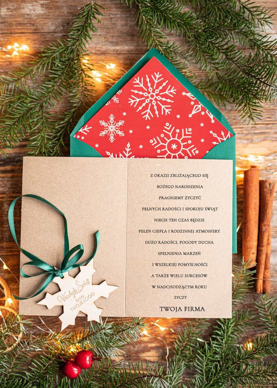 Kartki świąteczne z logo firmy z magnesem lub zawieszką na choinkę kartki świąteczne dla firm Drewniana bombka zawieszka na choinke z Logo firmy świateczna kartka firmowa 1