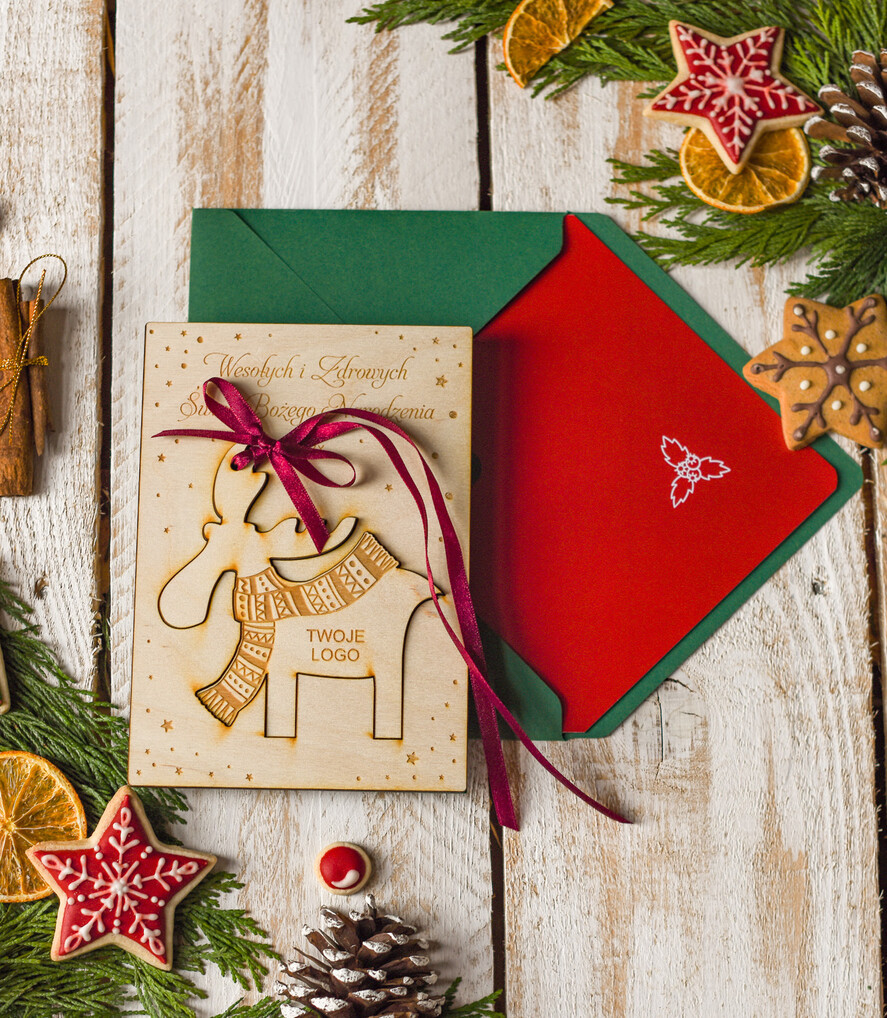 Kartki świąteczne z logo firmy z magnesem lub zawieszką na choinkę kartki świąteczne dla firm Drewniana bombka zawieszka na choinke z Logo firmy świateczna kartka firmowa renifer0