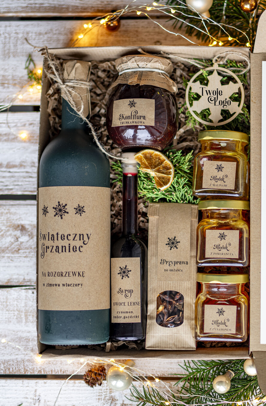 Prezenty oferta dla Firm zestawy na rozgrzewkę Oryginalne prezenty świąteczne dla pracowników, kosz prezentowy  z logo upominek świąteczny dla  klientów biznesowych, świąteczne boxy prezentowe2