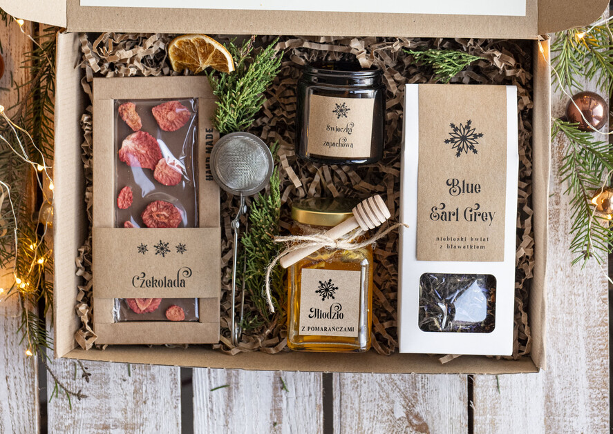 Prezenty oferta dla Firm słodkie zestawy  Oryginalne prezenty świąteczne dla pracowników prezenty bożonarodzeniowe z logo prezent świąteczny dla pracowników od firmy eleganckie prezenty dla klientów biznesowych 2