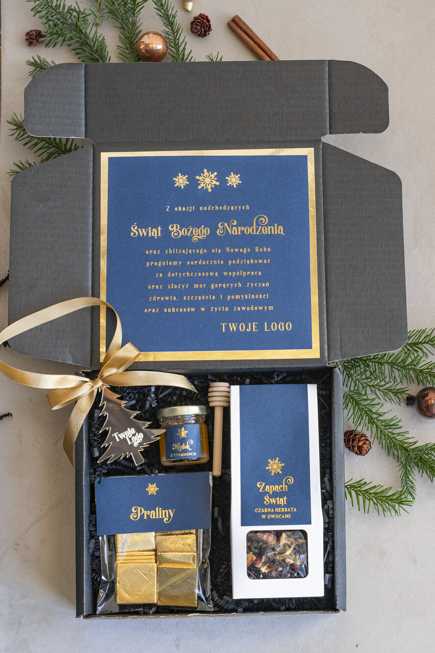 Prezenty oferta dla Firm słodkie zestawy  kosze prezentowe dla firm, prezenty biznesowe dla firm z kawą i herbatą, upominki na święta dla pracowników, świąteczne gadżety dla pracowników i kontrahentów, personalizowane prezenty firmowe, zestawy świąteczne z logo, eleganckie kosze prezentowe, firmowe upominki świąteczne2