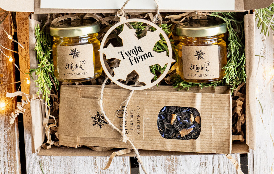 Prezenty oferta dla Firm słodkie zestawy  Oryginalne prezenty świąteczne dla klientów biznesowych, drobne prezenty swiateczne od firm z logo, drobne prezenty dla pracowników od firmy, firmowe prezenty3