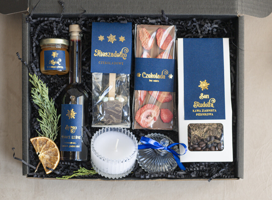 Prezenty oferta dla Firm słodkie zestawy  kosze prezentowe dla firm, prezenty biznesowe  z kawą i herbatą, upominki na święta dla pracowników i kontrahentów, personalizowane prezenty firmowe, zestawy świąteczne z logo2