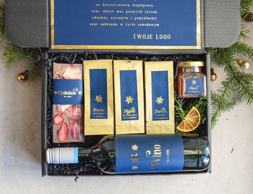 Prezenty oferta dla Firm słodkie zestawy  kosze prezentowe dla firm, prezenty biznesowe  z kawą i herbatą, upominki na święta dla pracowników i kontrahentów, personalizowane prezenty firmowe, zestawy świąteczne z logo1