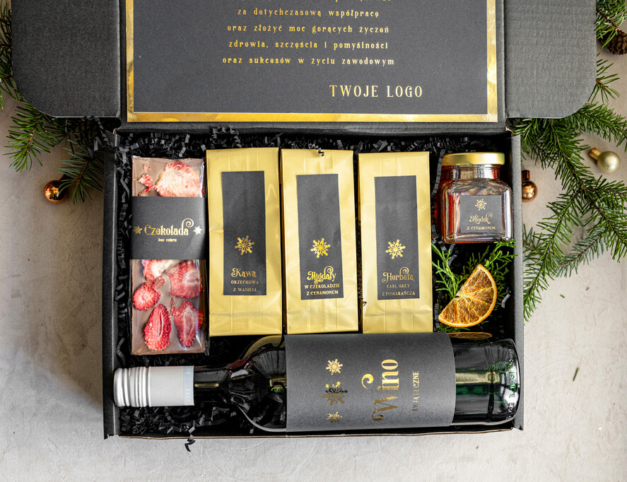 Prezenty oferta dla Firm słodkie zestawy  kosze prezentowe dla firm, prezenty biznesowe  z kawą i herbatą, upominki na święta dla pracowników i kontrahentów, personalizowane prezenty firmowe, zestawy świąteczne z logo1
