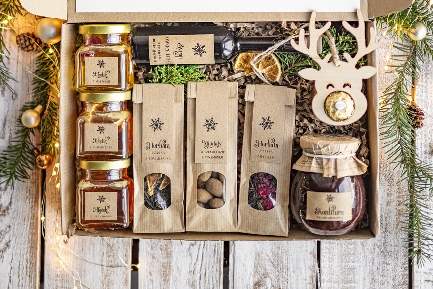 Prezenty oferta dla Firm kawa  herbata miód Prezenty na Boże Narodzenie dla klientów, bożonarodzeniowy prezent biznesowy dla firm z miodami i  herbatą, paczki na święta dla pracowników, upominek biznesowy box swiąteczny zestaw z logo 1