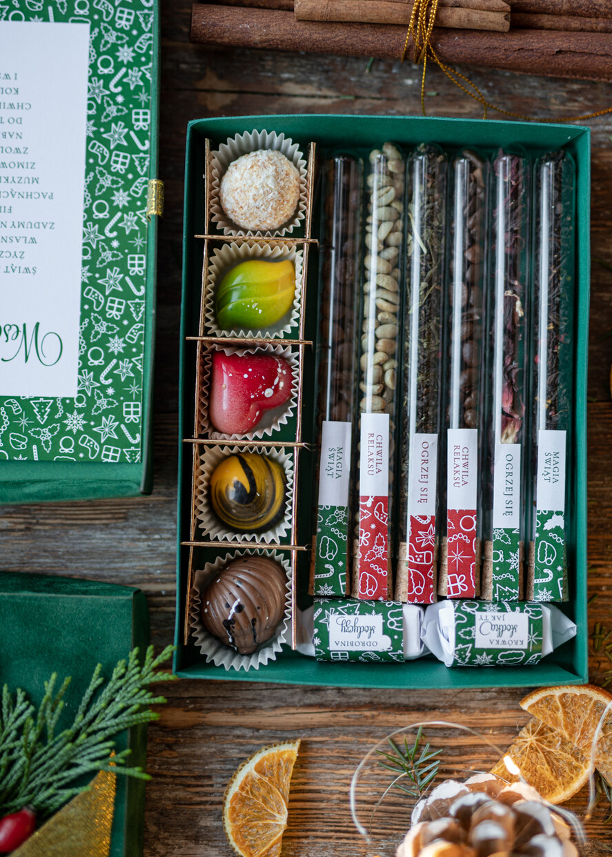 Prezenty oferta dla Firm kawa  herbata miód Prezenty firmowe na święta, ręcznie opakowane zestawy aromatyzowana herbata i kawa1