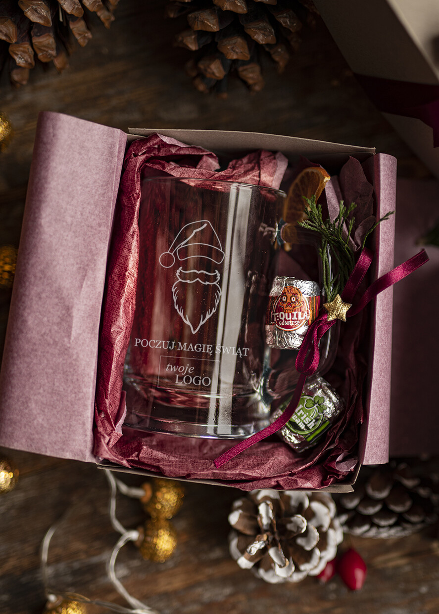 Prezenty oferta dla Firm zestawy do piwa świąteczny upominek z logo firmy kufel na piwo 3