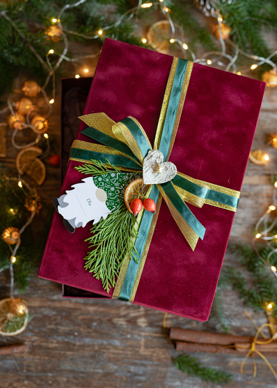 prezenty dla niej zestawy do grzańca zestaw świąteczny upominki na boże narodzenie dla siostry butelka z bąbelkami i słodkości 3