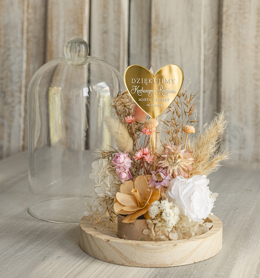 Dekoracje Sali weselnej/Dodatki do Zdjęć tabliczki z napisami  tabliczka z dowolnym małym napisem na złotej plexi, złote serduszko serduszko z napisami  0