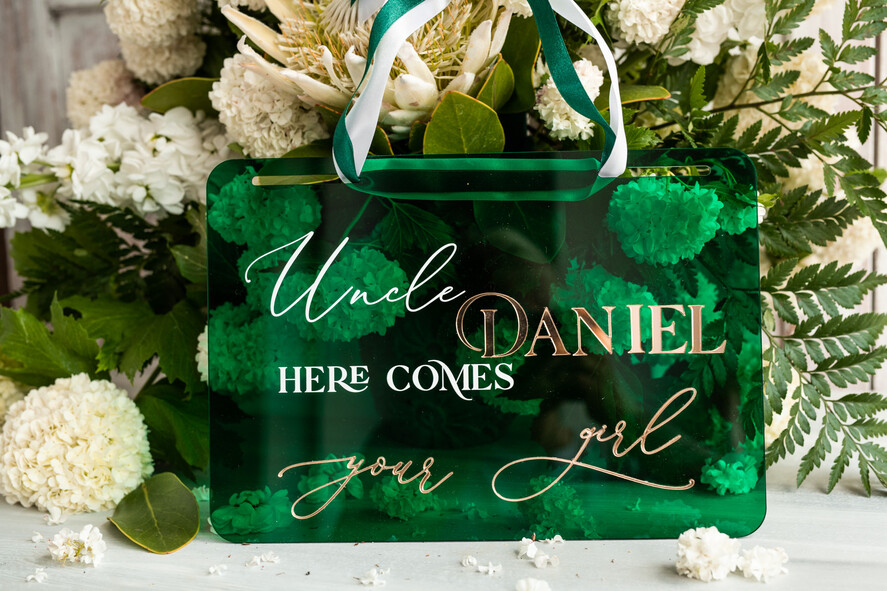 Dekoracje Sali weselnej/Dodatki do Zdjęć tabliczki z napisami  tabliczka z dowolnym napisem dekoracyjna tabliczka sali weselnej, tabliczka do powieszenia na sali weselnej, tabliczka z pleksy zielona1