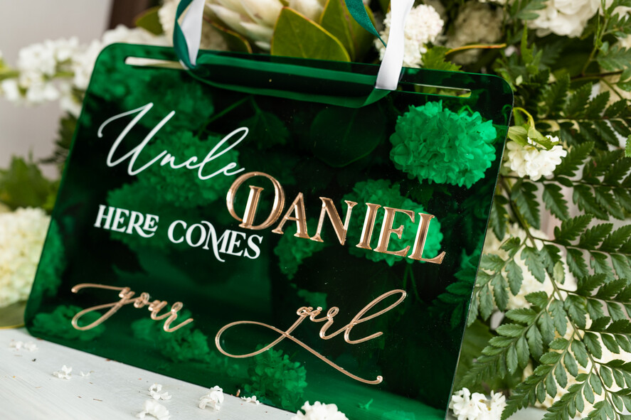 Dekoracje Sali weselnej/Dodatki do Zdjęć tabliczki z napisami  tabliczka z dowolnym napisem dekoracyjna tabliczka sali weselnej, tabliczka do powieszenia na sali weselnej, tabliczka z pleksy zielona5