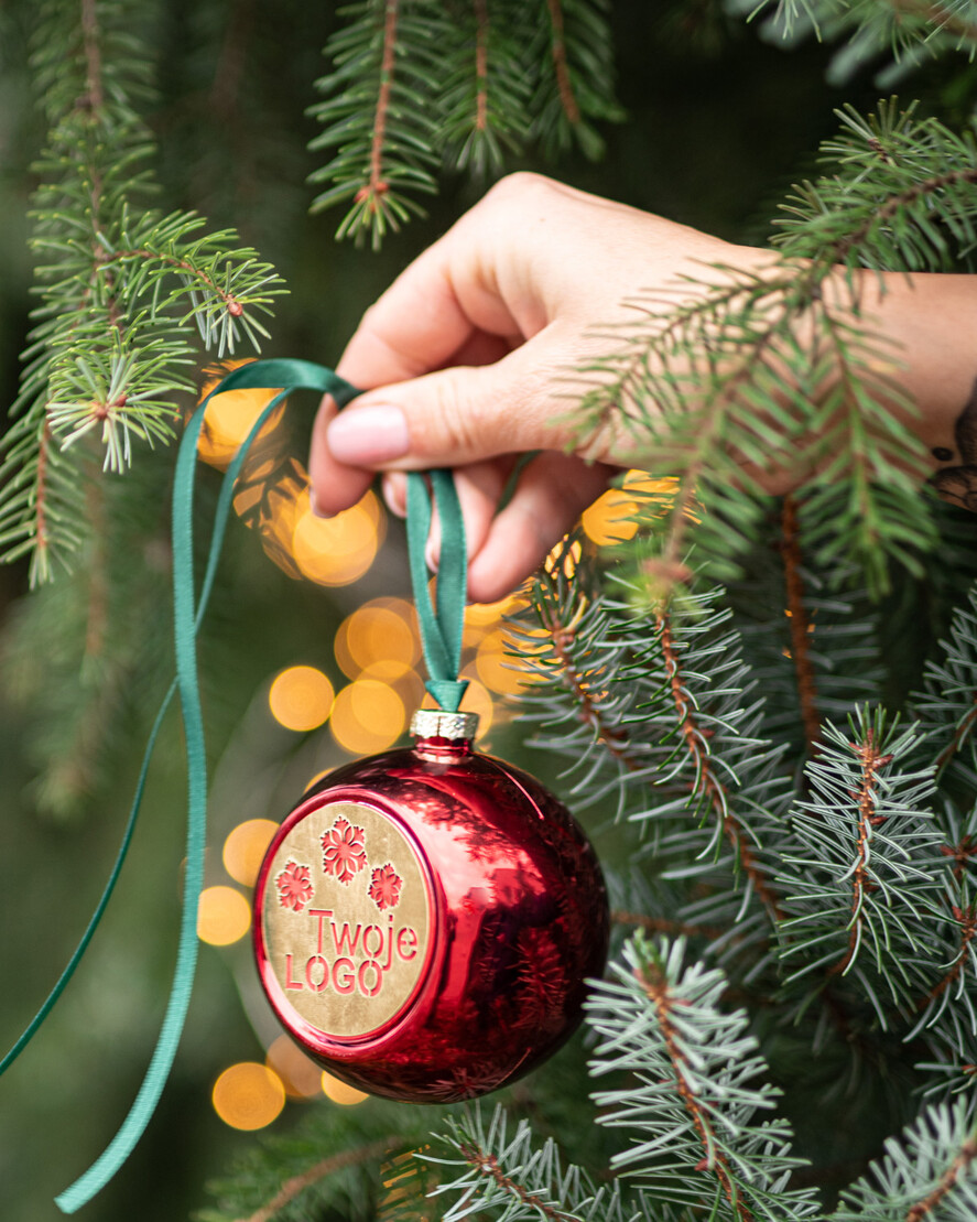 Prezenty oferta dla Firm drobne prezenty dla firm Prezent Biznesowy Na Święta z Logo Ekskluzywna Bombka z logo na choinkę z Logo Firmy życzenia zapakowane w  drewniane pudełko 5