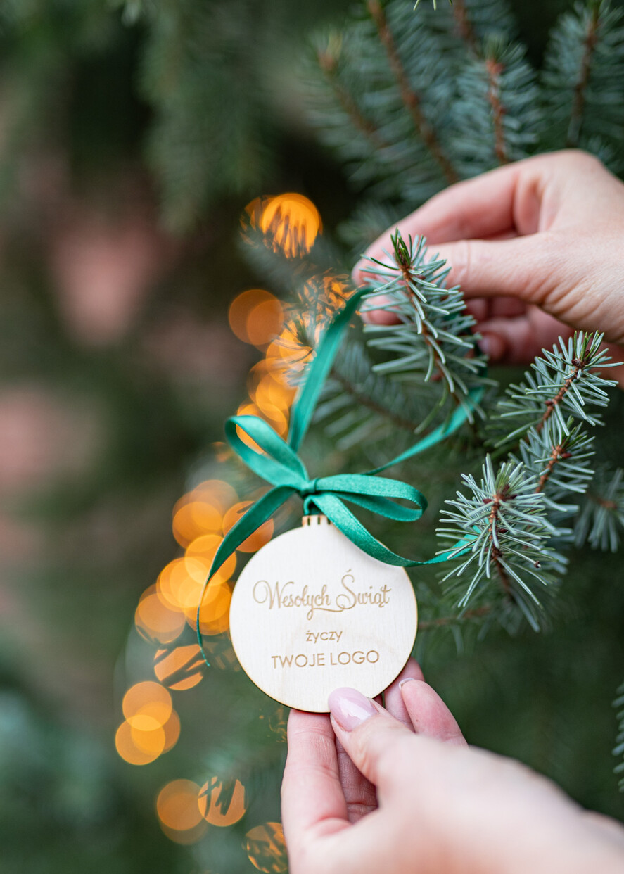 Prezenty oferta dla Firm drobne prezenty dla firm Prezent Biznesowy Na Święta z Logo drewniana Bombka z logo na choinkę Zawieszka z Logo Firmy  z Logo0