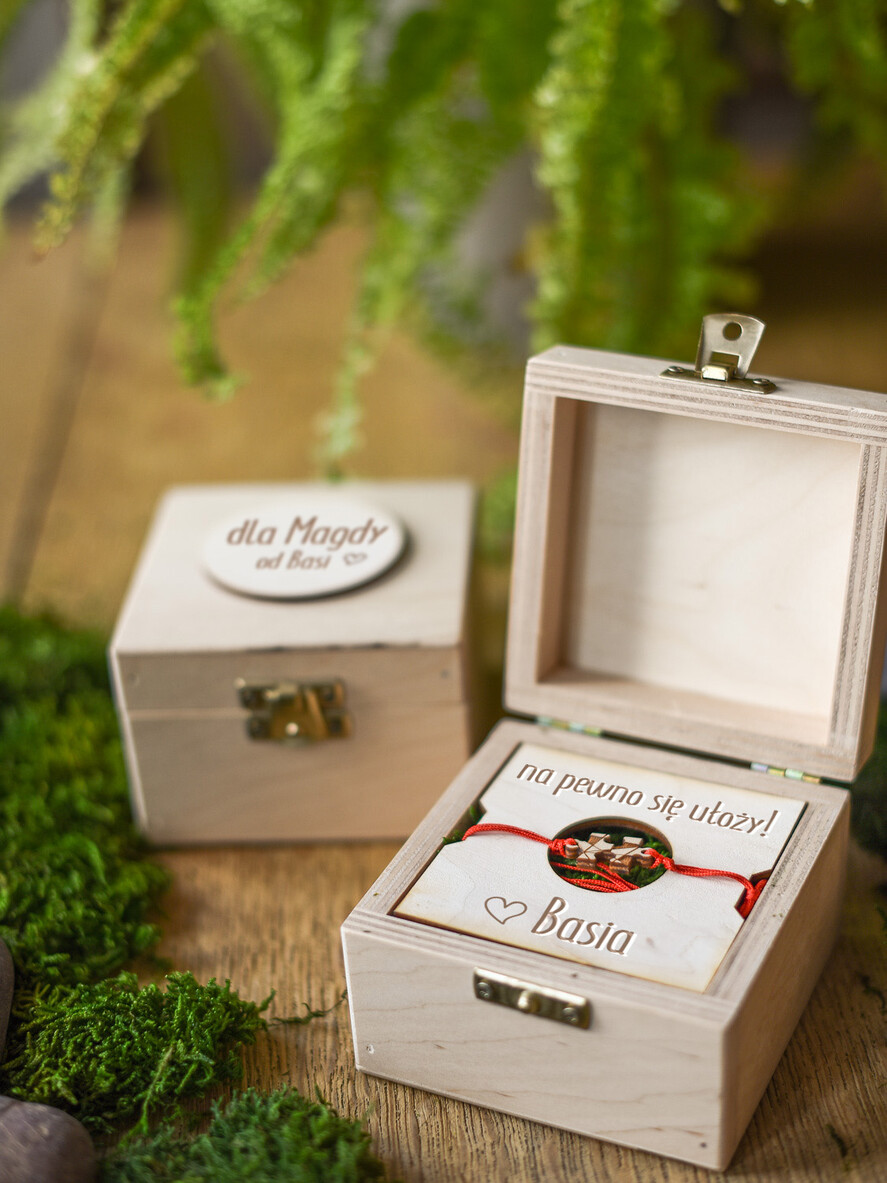 prezenty dla niej bransoletki szczęścia  śmieszne prezenty dla przyjaciółki pod choinkę2