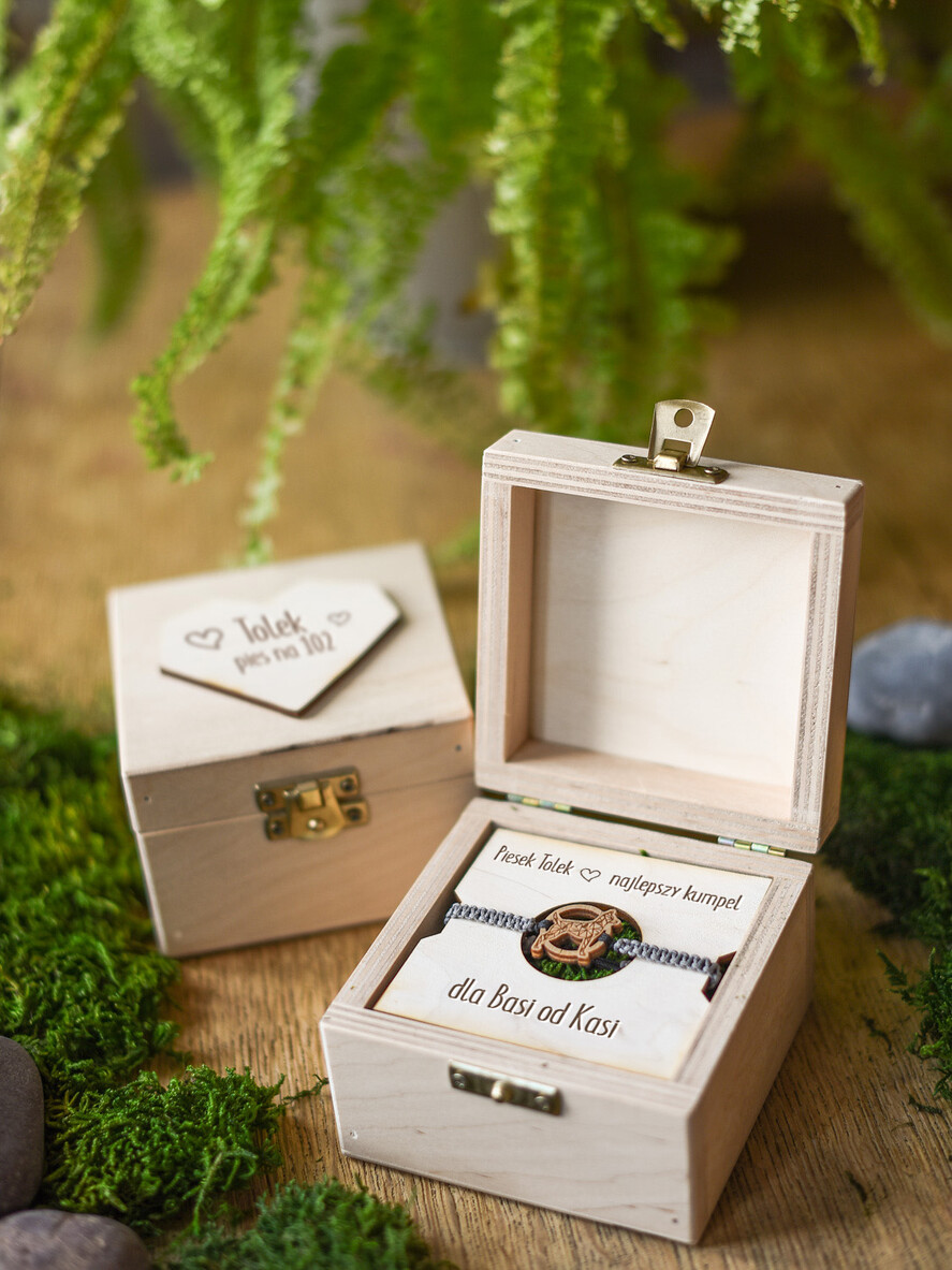 prezenty dla niej bransoletki szczęścia  wyjątkowy prezent dla narzeczonej pod choinkę drewniana bransoletka szczęścia   5