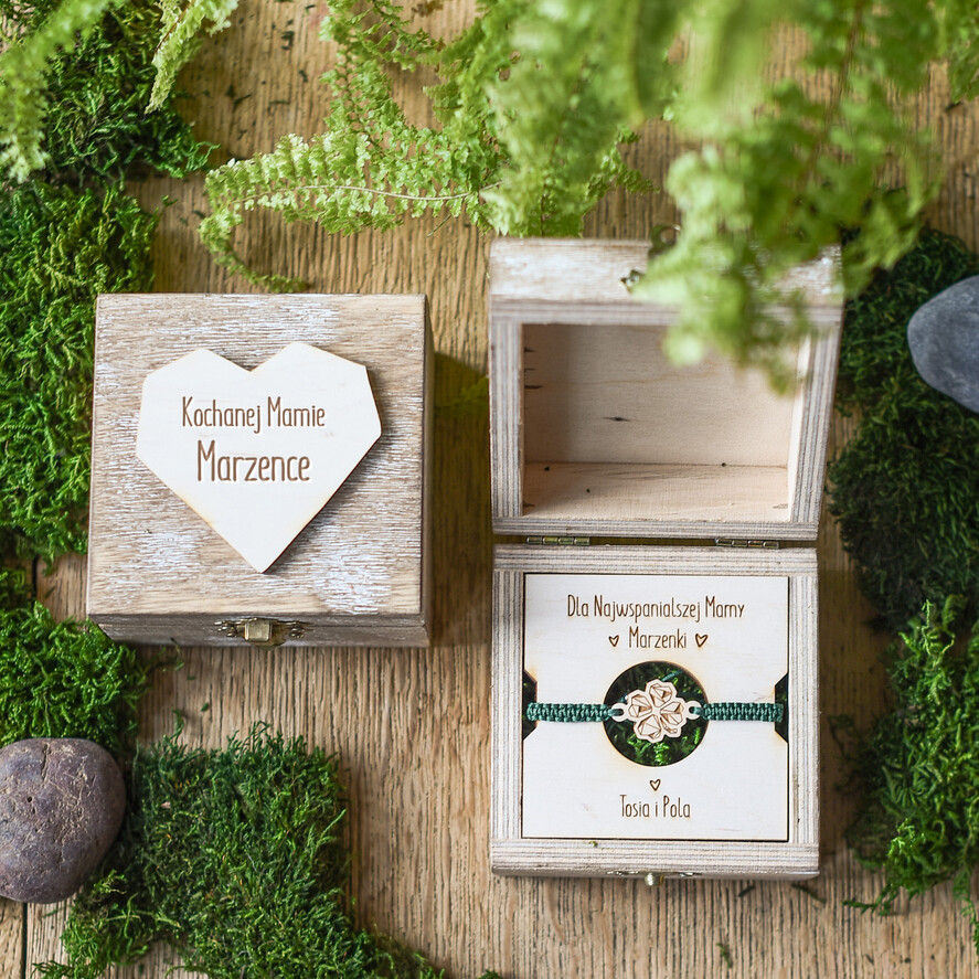 prezenty dla niej bransoletki szczęścia  pomysł na święta dla żony2