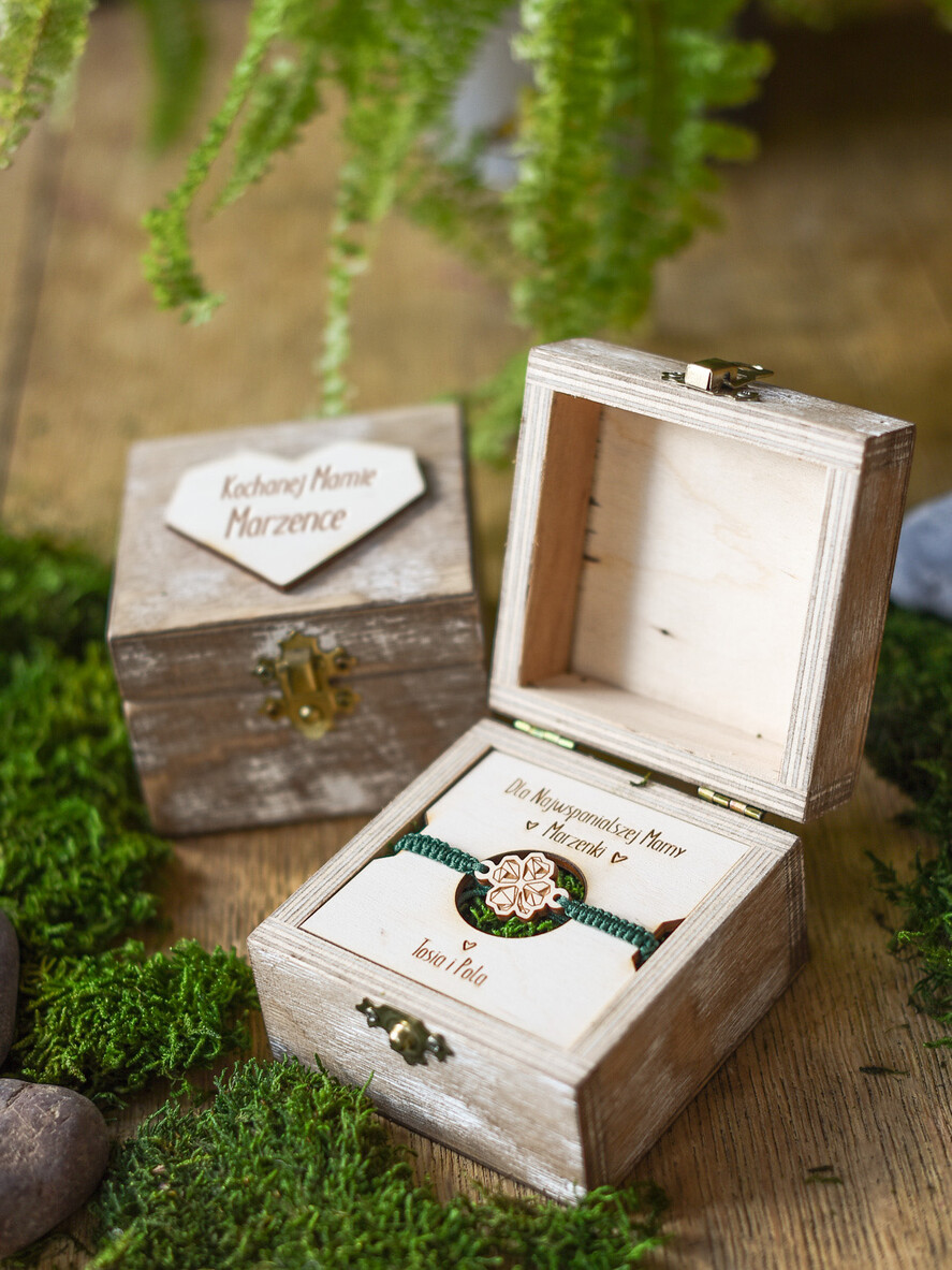 prezenty dla niej bransoletki szczęścia  pomysł na święta dla żony6