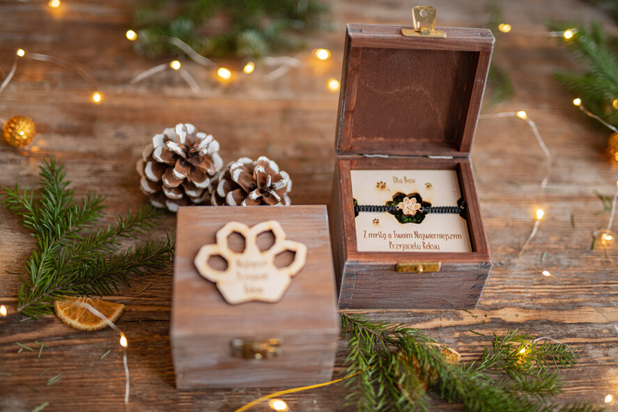 prezenty dla niej bransoletki szczęścia  pomysł na święta dla żony5