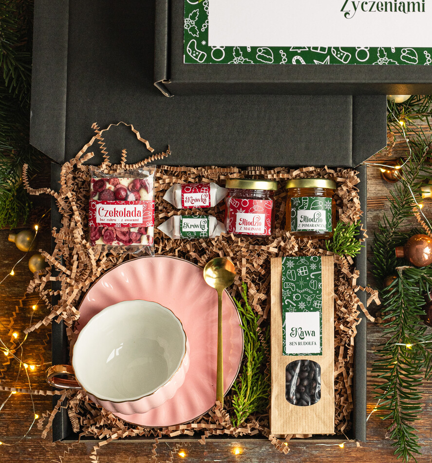 Prezenty indywidualne  zestawy z kubkiem i filiżanką praktyczny świąteczny dla niej pod choinkę, ciekawy prezenty dla mamy na swieta, box filiżanka i zestaw do kawy herbaty dla dziewczyny, bozonarodzeniowy prezent dla mamy1
