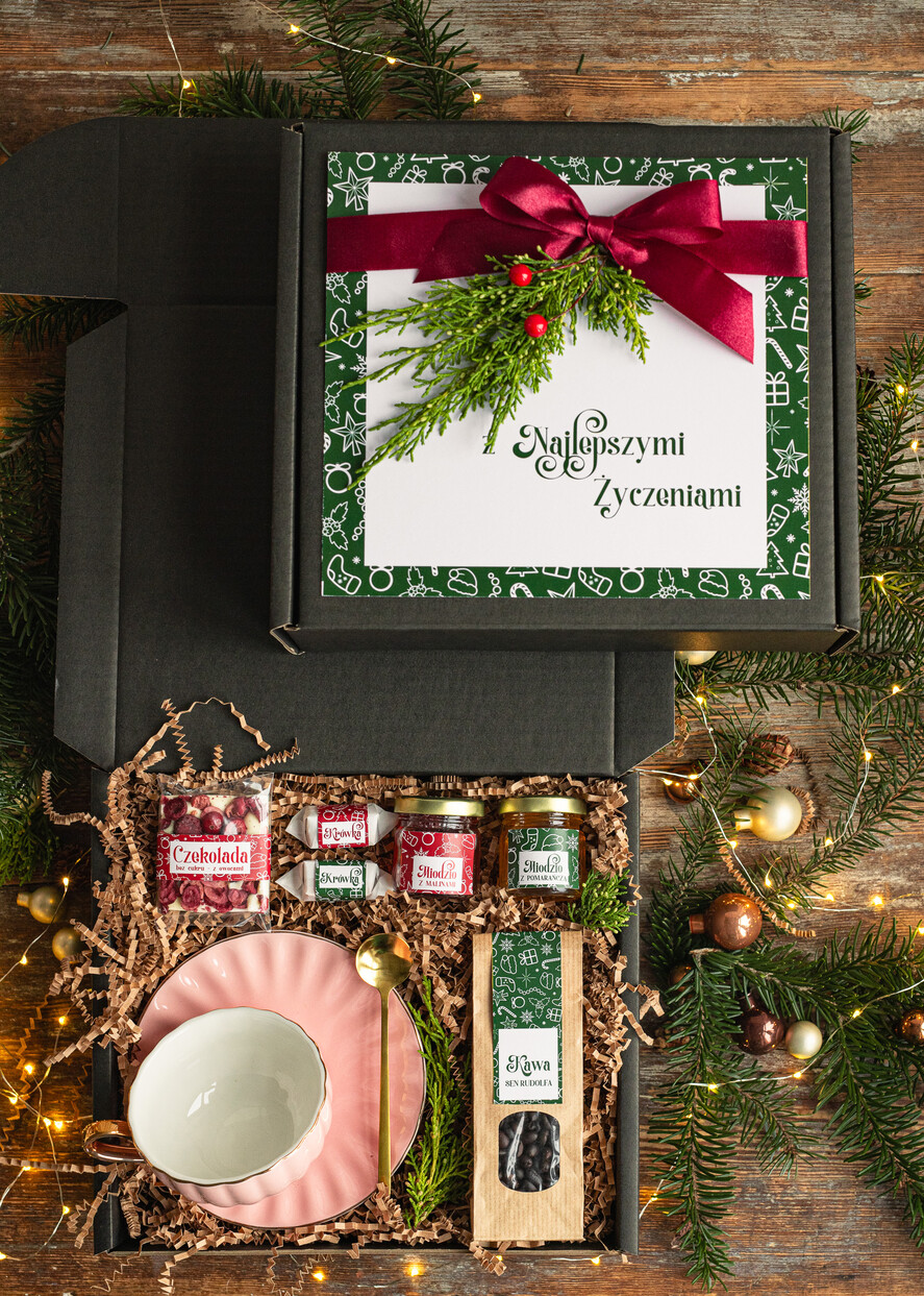 Prezenty indywidualne  zestawy z kubkiem i filiżanką praktyczny świąteczny dla niej pod choinkę, ciekawy prezenty dla mamy na swieta, box filiżanka i zestaw do kawy herbaty dla dziewczyny, bozonarodzeniowy prezent dla mamy0