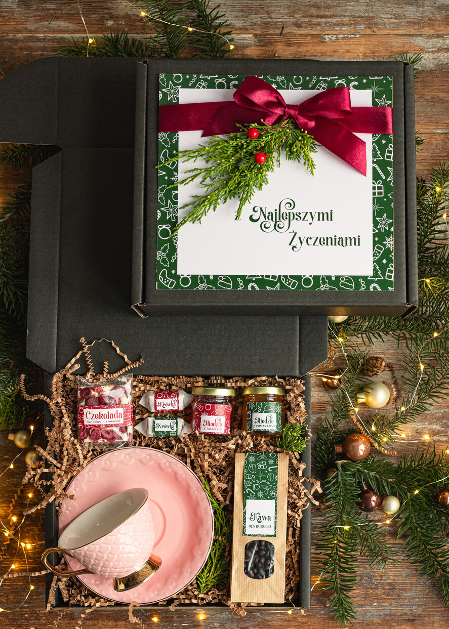 Prezenty indywidualne  zestawy z kubkiem i filiżanką praktyczny świąteczny dla niej pod choinkę, ciekawy prezenty dla mamy na swieta, box filiżanka i zestaw do kawy herbaty dla dziewczyny, bozonarodzeniowy prezent dla mamy0