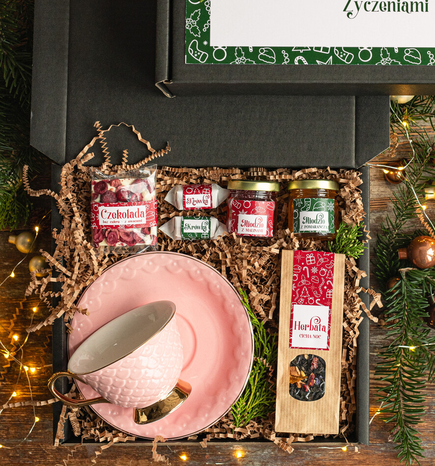 Prezenty indywidualne  zestawy z kubkiem i filiżanką praktyczny świąteczny dla niej pod choinkę, ciekawy prezenty dla mamy na swieta, box filiżanka i zestaw do kawy herbaty dla dziewczyny, bozonarodzeniowy prezent dla mamy1