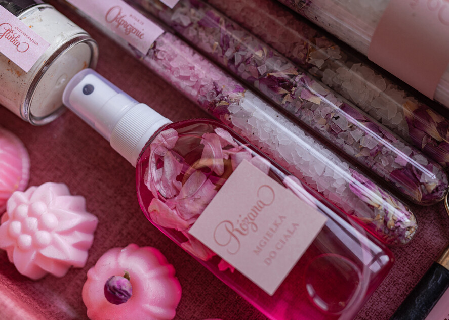 prezenty dla niej zestawy kosmetyczne  fajny prezent dla przyjaciółki na święta, Akcesoria kapielowo relaksujace1