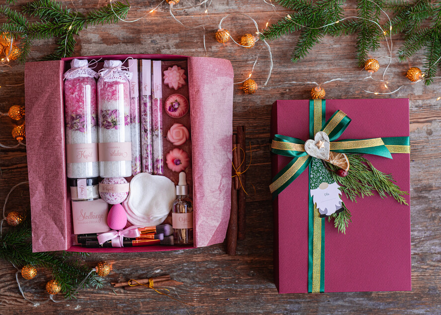 prezenty dla niej zestawy kosmetyczne  wyjątkowy pomysł na prezent dla babci na święta, zestaw kosmetyków do kąpieli1