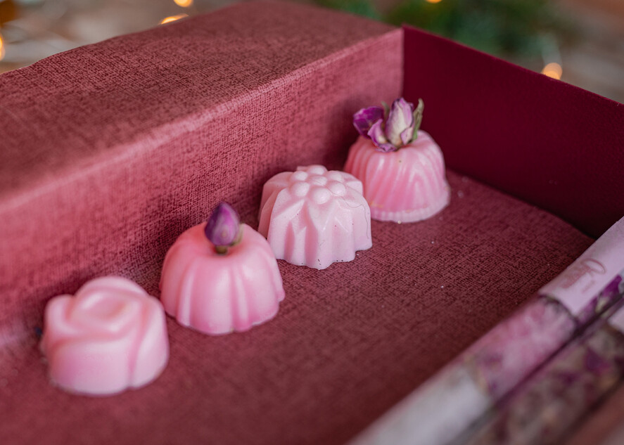 prezenty dla niej zestawy kosmetyczne  wyjątkowy pomysł na prezent dla babci na święta, zestaw kosmetyków do kąpieli5