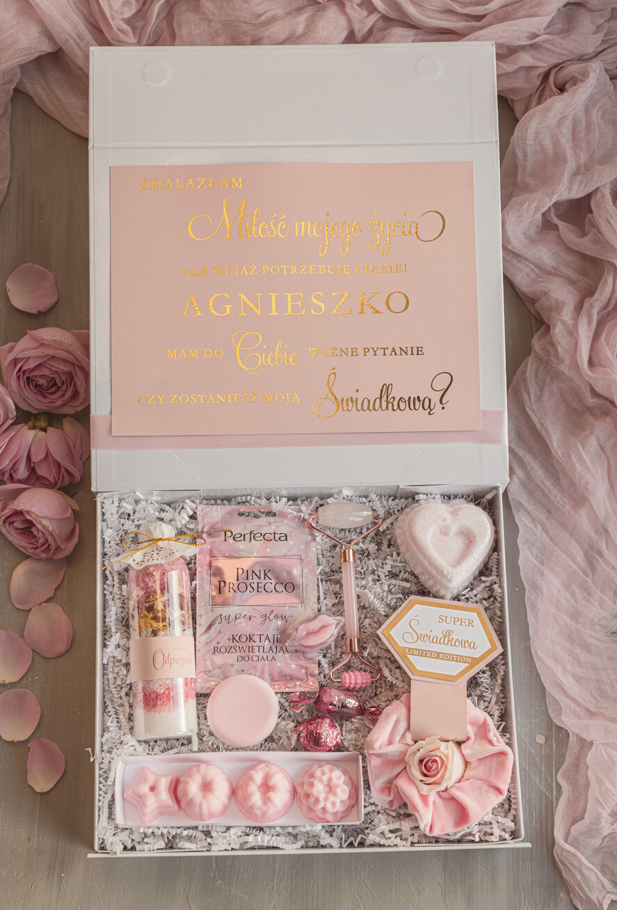 Prezenty dla świadków boxy prezentowe dla Świadkowej, prośba o świadkowanie  czy zostaniesz moją świadkową pomysł na prezent dla świadkowej, zestaw beauty dla świadkowej, box prezentowy dla świadkowej i druhny, zestaw do kąpieli0