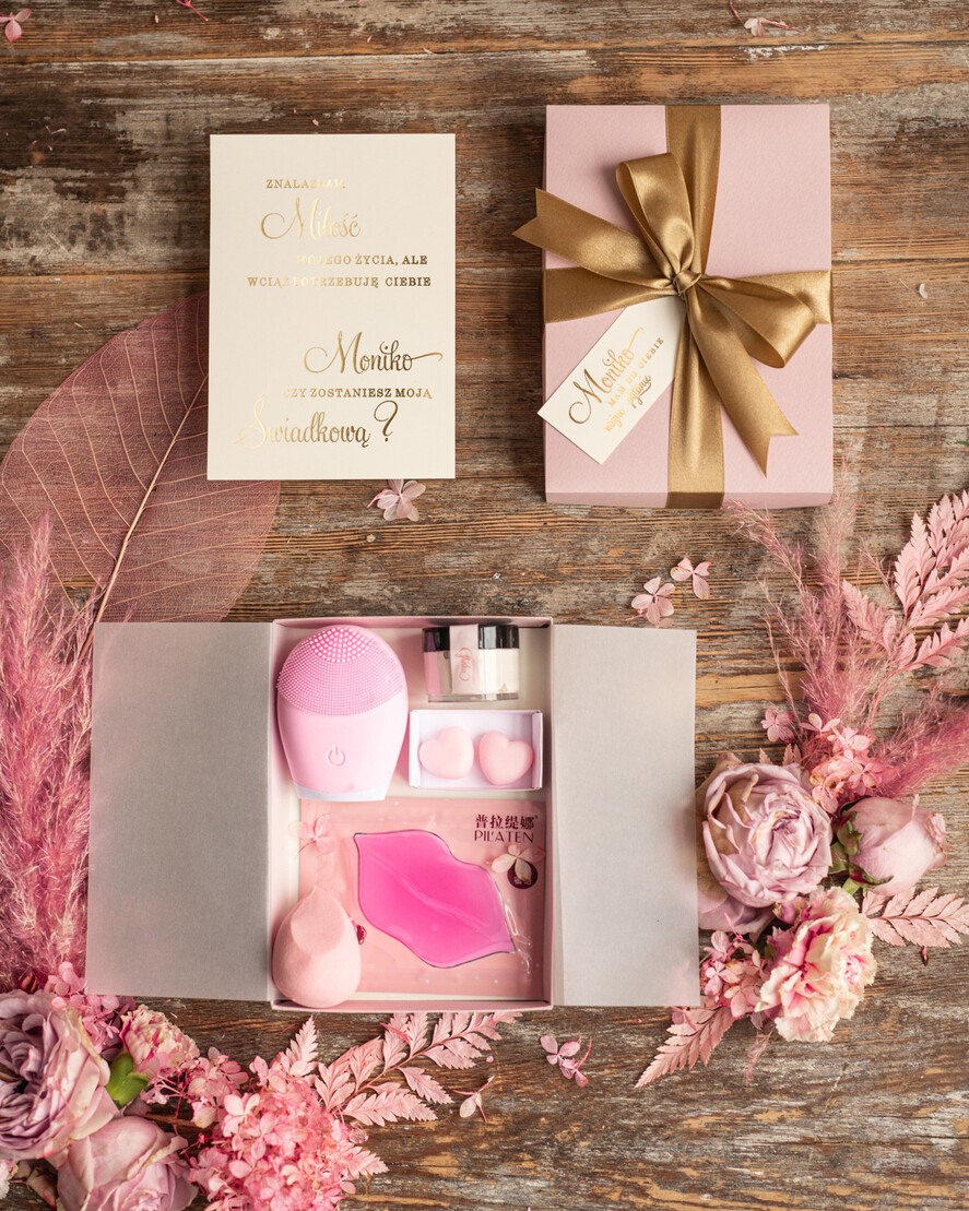 Prezenty dla świadków boxy prezentowe dla Świadkowej, prośba o świadkowanie  Pudełko  PROŚBA o Świadkowanie Box dla świadkowej. Złoty  Zestaw Prezentowy czy zostaniesz moją świadkową0