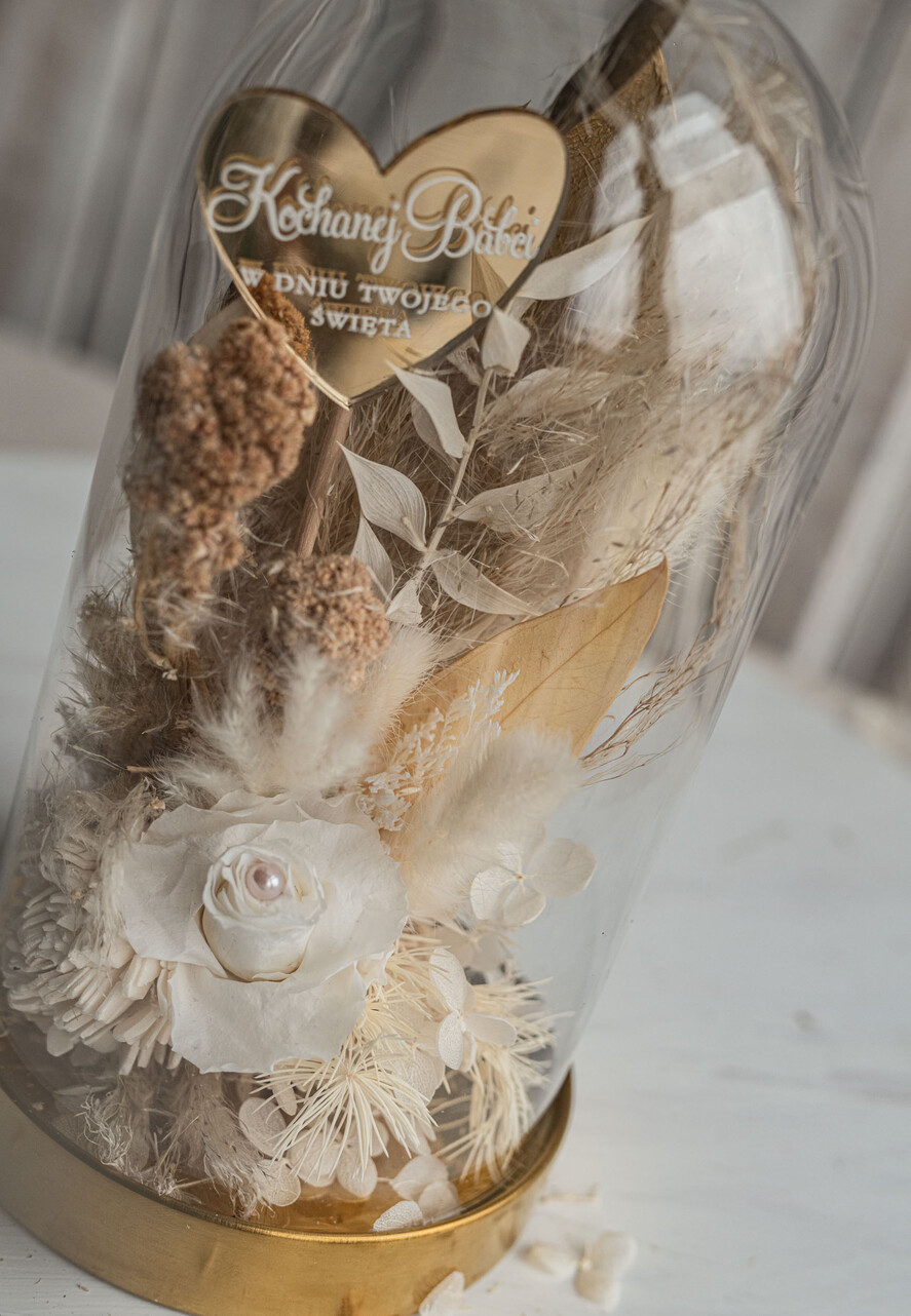 Prezenty dla Babci i Dziadka Prezenty dla Babci Prezent dla Babci flowerbox, podziekowanie dla babci biała biały naturalny flowerbox szklana kopuła z kwiatami, suszone kwiaty w szkle, biała wieczna róza, kwiaty w szkle2